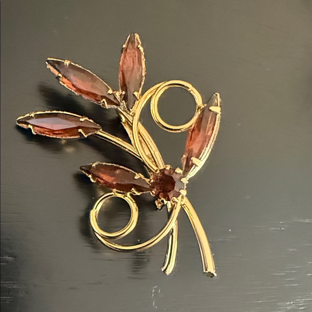 Vintage Amber Color Gold Tone Brooch
